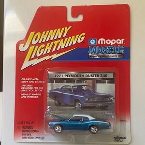 Johnny Lightning 1971 Plymouth Duster 340 Die-Cast Car